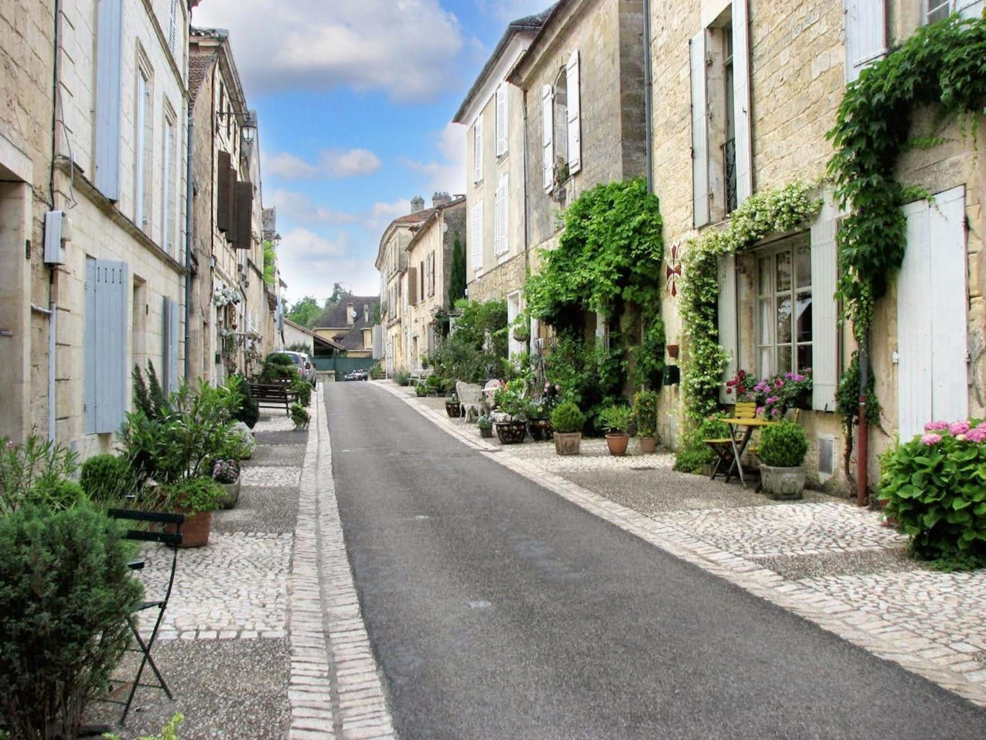 Studio Confortable Pres De Beaumont Du Perigord 60 M² Cheminee Exterior photo